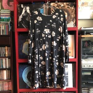 Loose flowered cotton dress